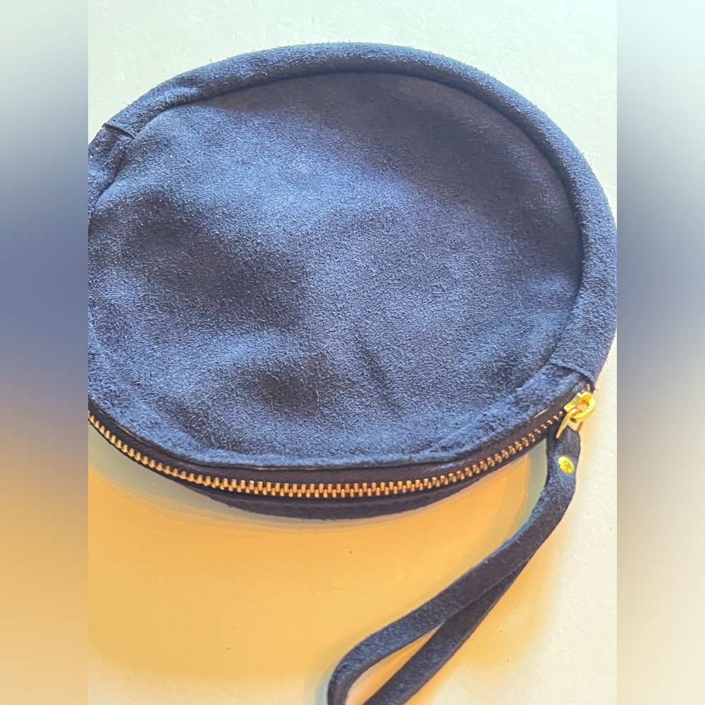roost Gaucho Poucho navy suede round jewelry/cosmetics bag w/zipper closure-NWT